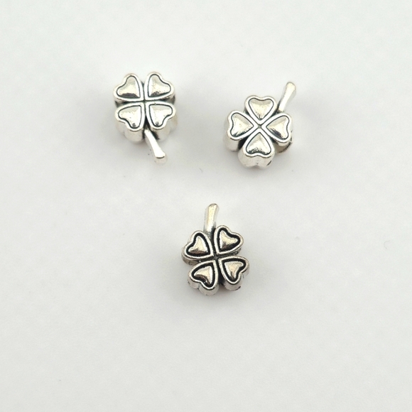 Set of 3 Silver Tone Four-Leaf Clover Beads with Heart Leaves - Picture 1 of 2
